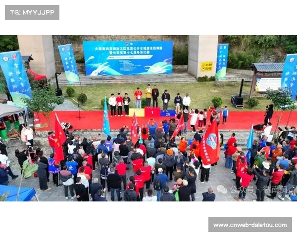 云南冬泳赛保山选手：澜沧江清澈水质带来不同运动体验