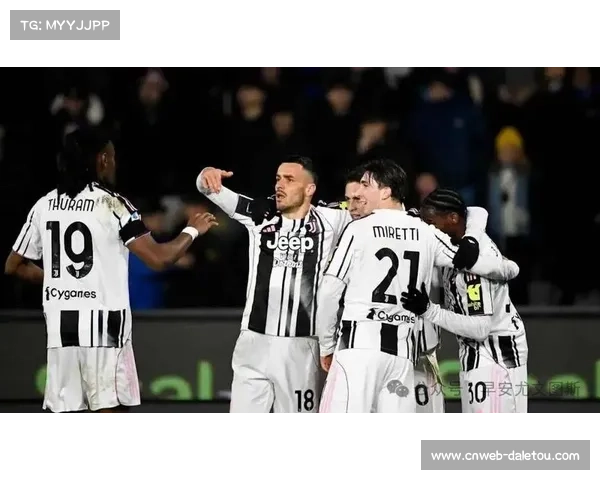 卡卢卢：喜欢斯帕莱蒂安排的角色，球队踢得自如